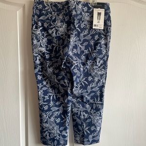 Rafaella Women’s Cropped pants